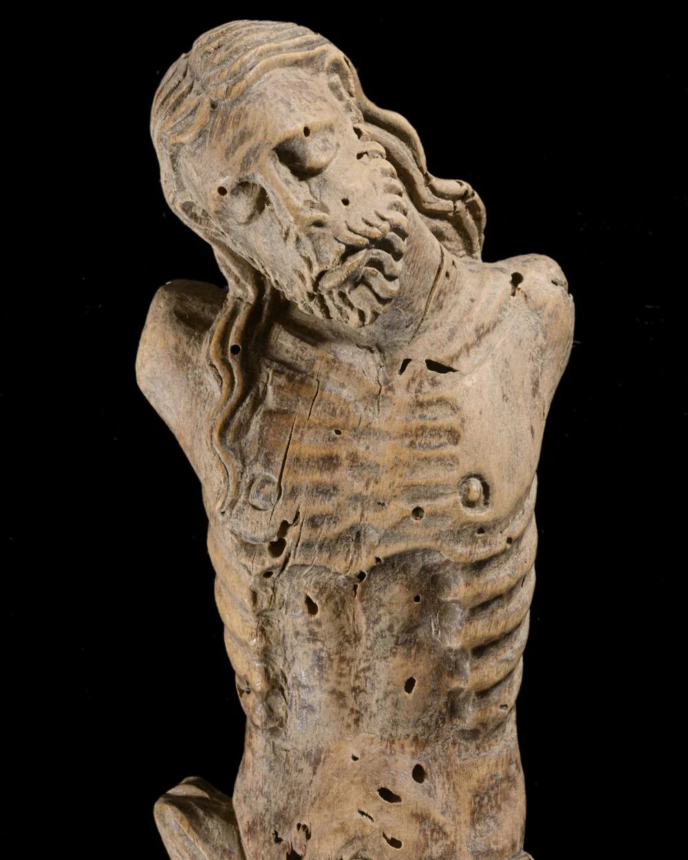 CHRIST DE CRUCIFIXION EN BOIS SCULPTÉ DU XVIIᵉ SIÈCLE - Image 2