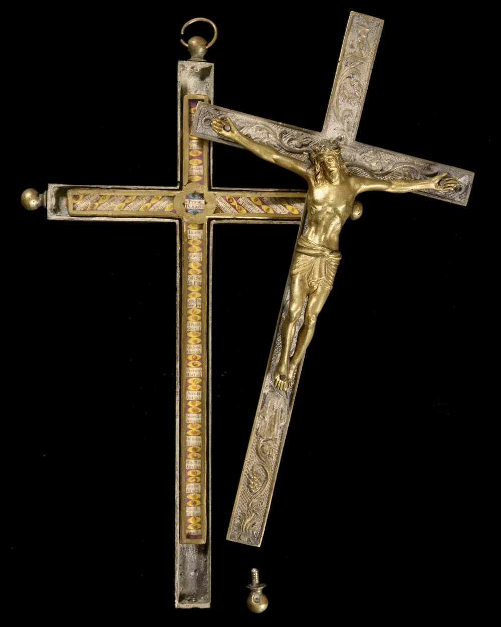 CRUCIFIX RELIQUAIRE AUX NOMBREUSES RELIQUES
