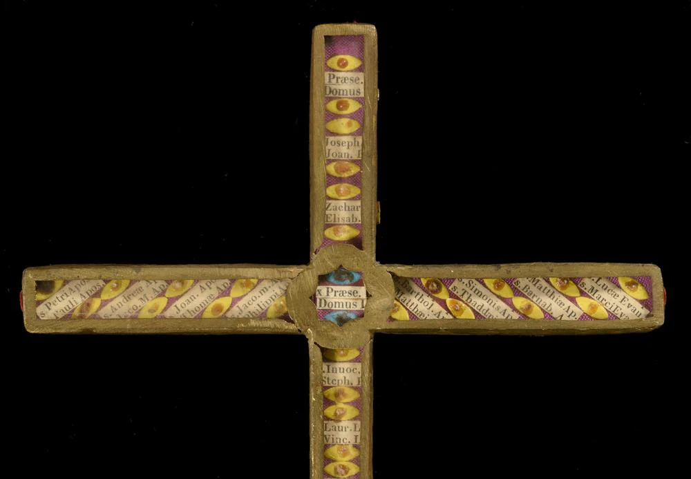 CRUCIFIX RELIQUAIRE AUX NOMBREUSES RELIQUES - Image 6