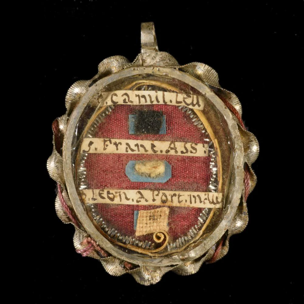 RELIQUAIRE SAINT FRANCOIS D'ASSISE ET 2 SAINTS avec DOCUMENT